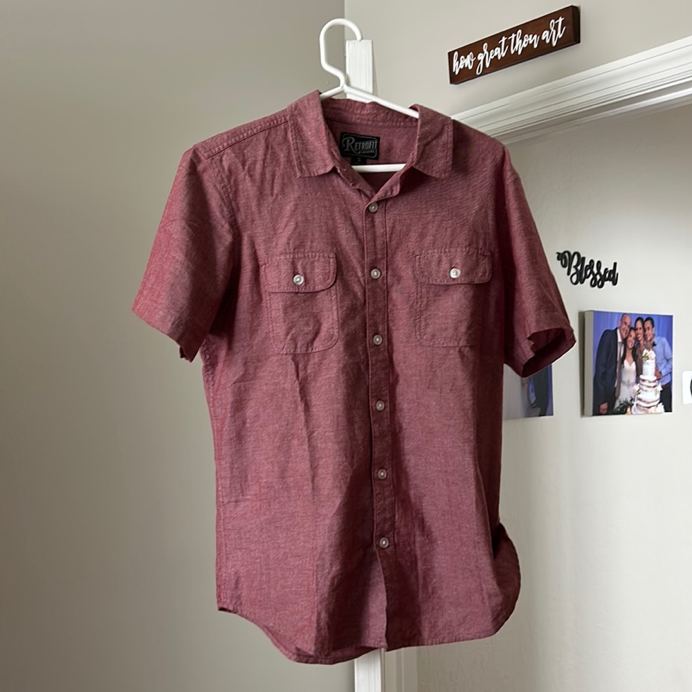 Red Heathered Short Sleeve Button Down